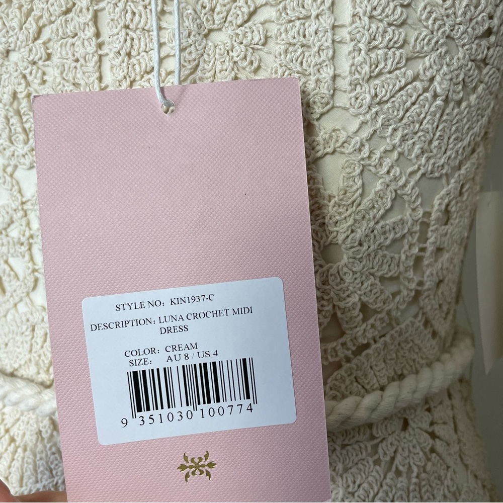 Q13/14 WE ARE KINDRED Luna Crochet Midi Dress - Picture 11 of 16